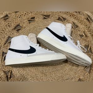 Men’s Size 13 Nike Blazer Mid '77